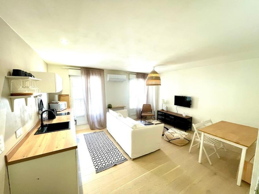 Maison Charmante Avec Terrasse, 2 Chambres Marseillan  Esterno foto